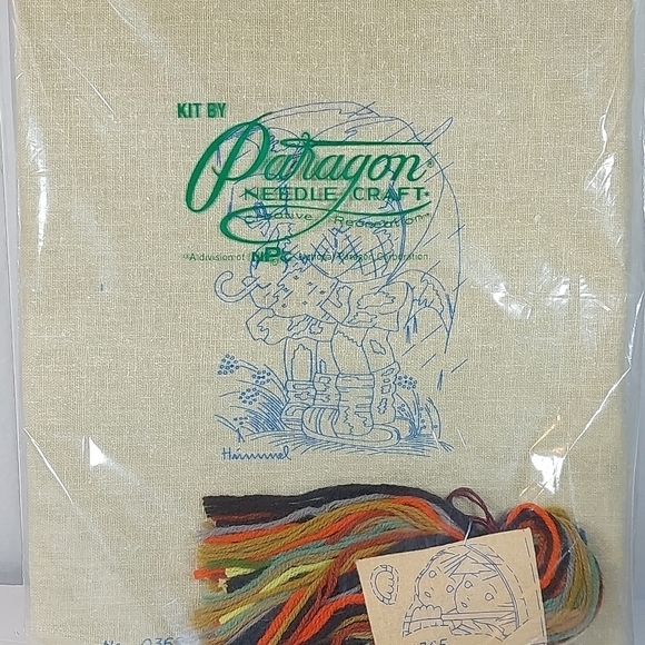 Vintage Paragon Needlecraft Esquisite HUMMEL Stitchery Kit Umbrella Children NEW - Picture 7 of 7